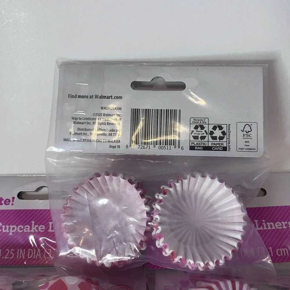 mini cupcake liners pink hearts Lot Of 7 100 Pieces Ea.